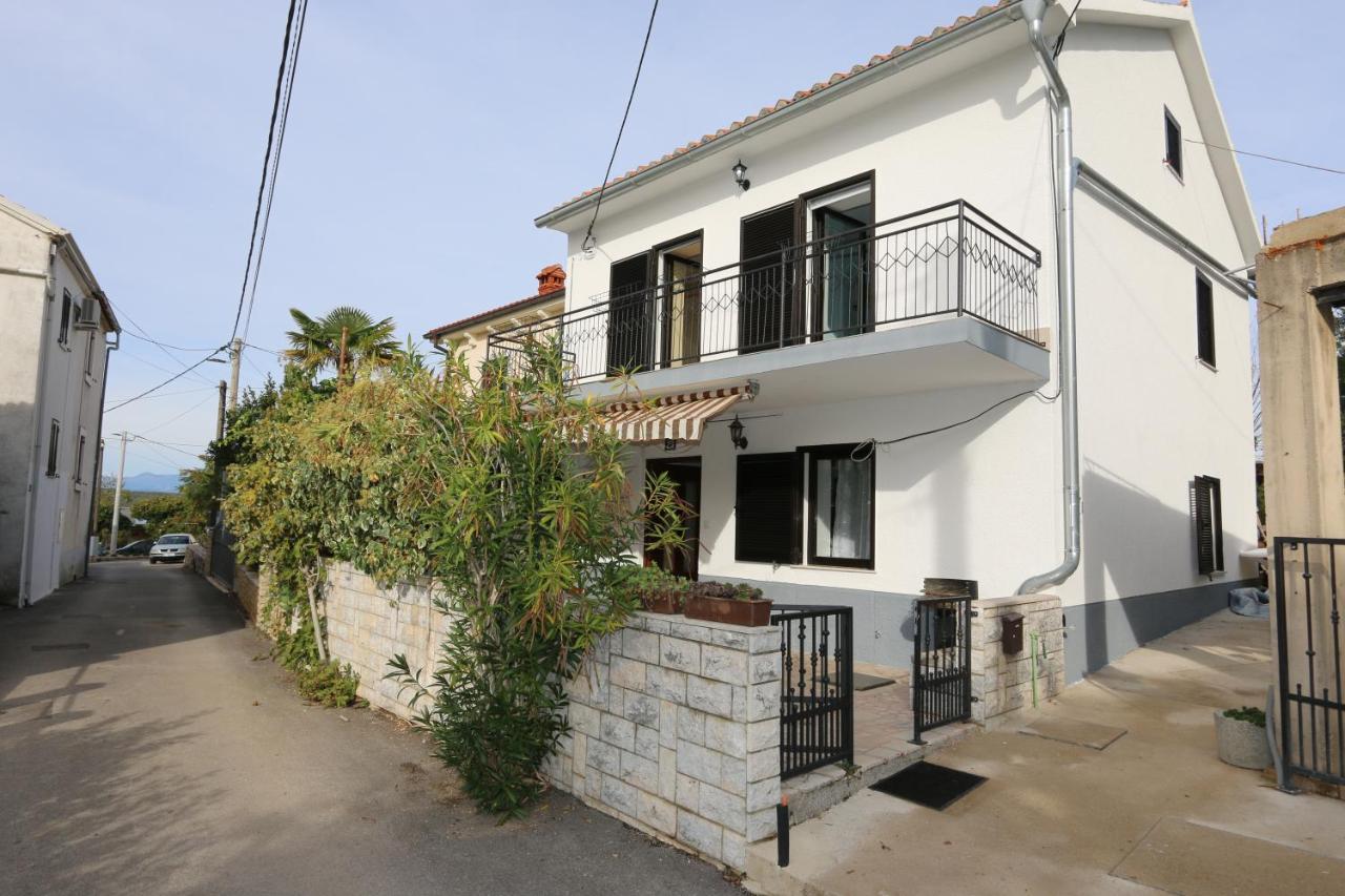 Vila House Zbasnik Klimno Exteriér fotografie